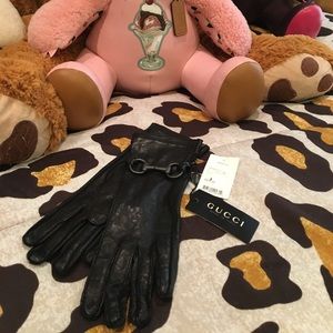 Gucci leather gloves